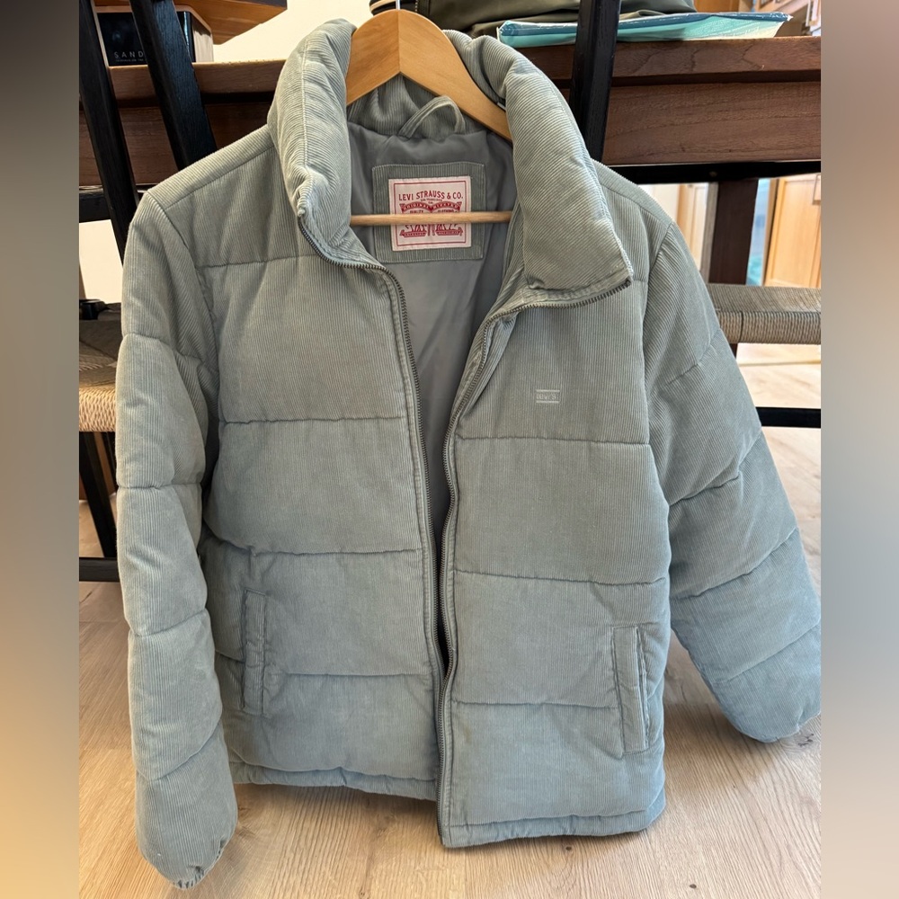 Levi’s Corduroy Puffer Jacket